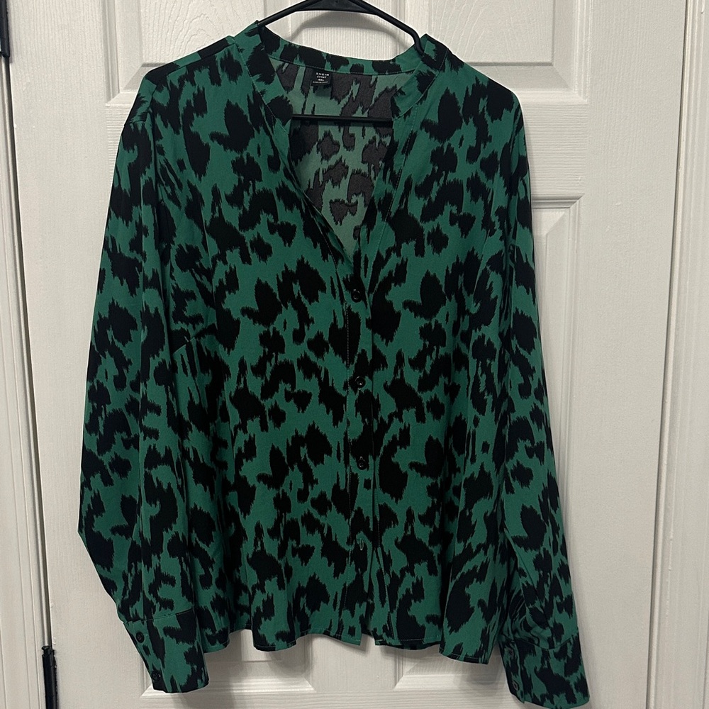 SHEIN Green and Black Patterned Blouse